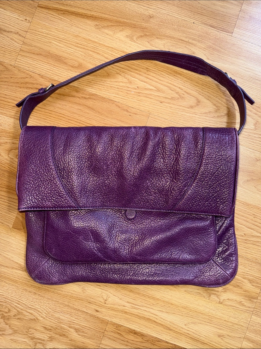 Uterque Leather Large Clutch Shoulder Bag in Deep Purple Vintage